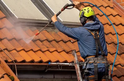 Démoussage et hydrofuge de toiture à Couloumé-Mondebat